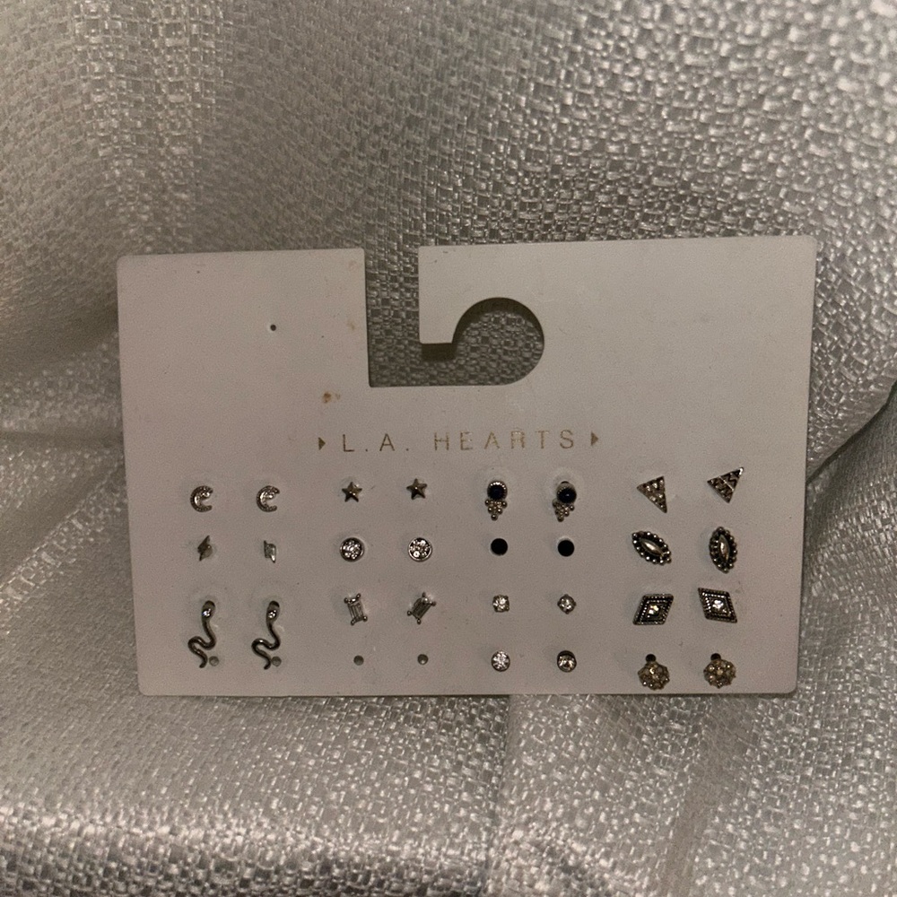 Assorted Earing Packs - Picture 4 of 8